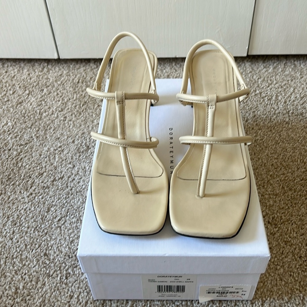 DORATEYMUR Thong Sandal - Egg Shell Nappa